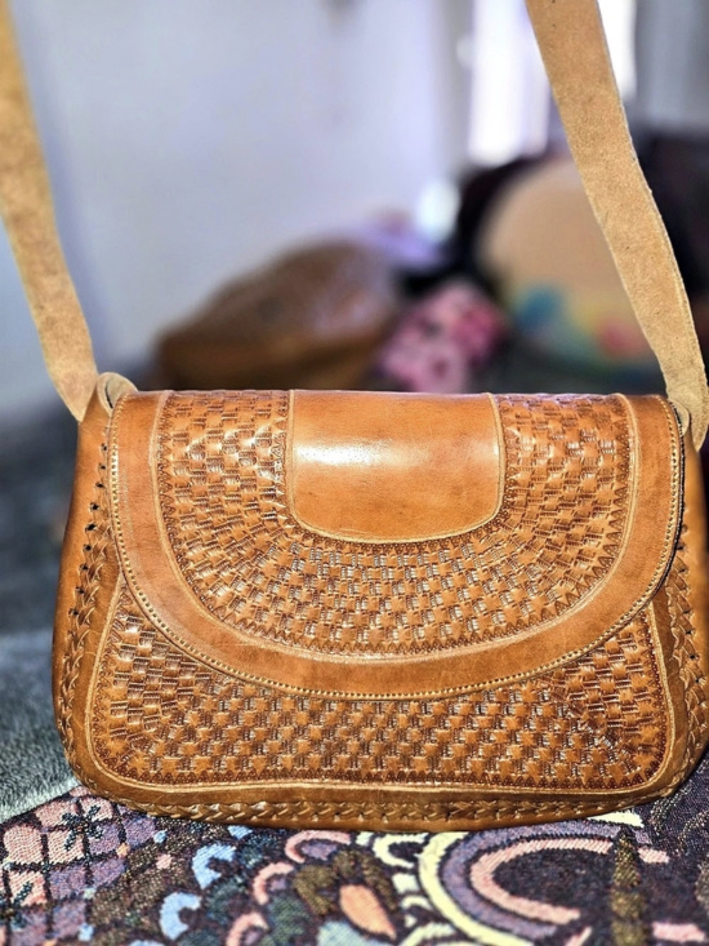Woven Leather Shoulder Bag in Brown